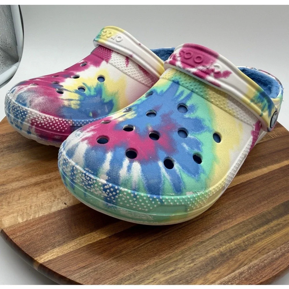 Crocs Classic‎ Lined Tie Dye Clogs Men's 7/Women's 9 Blue Faux Fur Fuzzy Slides